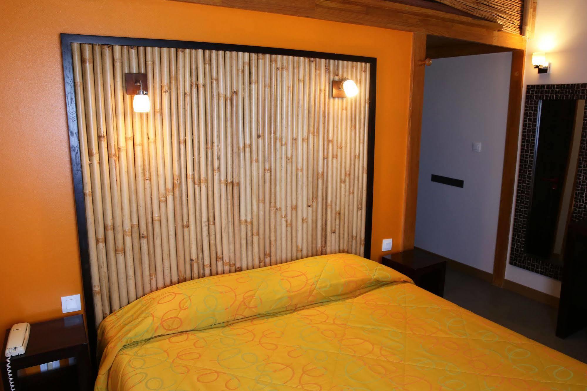 L'Oyat Hotel Lacanau Ngoại thất bức ảnh