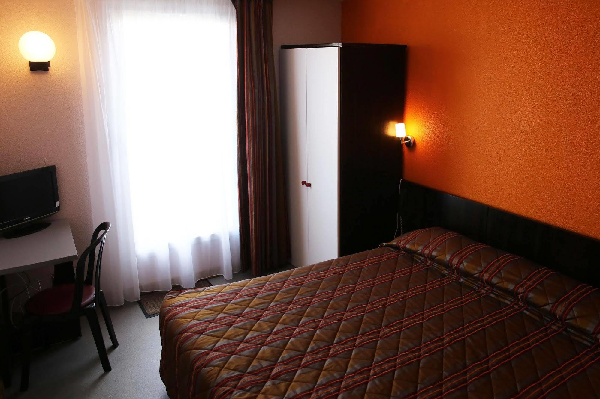 L'Oyat Hotel Lacanau Ngoại thất bức ảnh